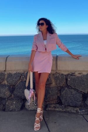 Traje Rosa